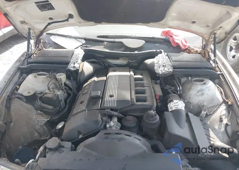 2000 BMW 528Ia from USA, damaged, VIN WBADM6342YGU08684